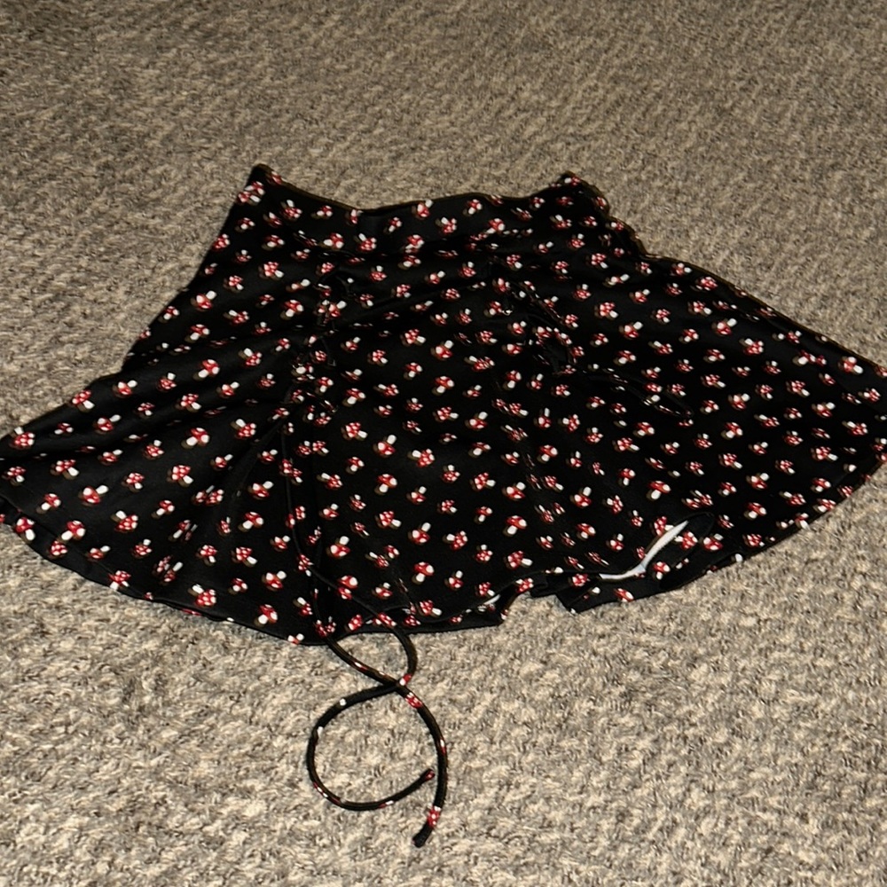 Hot topic skirt Mushroom Print Size Medium